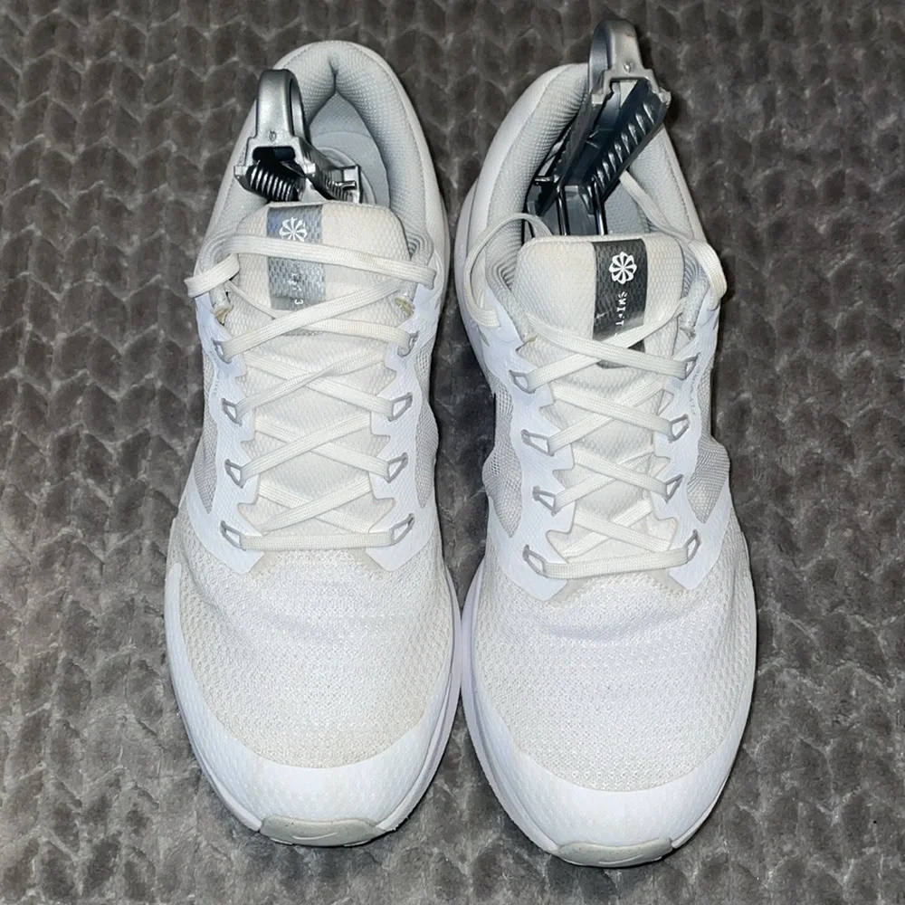 Nike‎ Wmns Run Swift 3 White Metallic Silver Women Running Sports DR2698-101